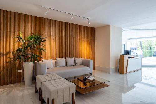 Ensanche Quisqueya House | Splendid-KingBed-3BR-Pool-AC-Modern-WiFi-Yellowkey