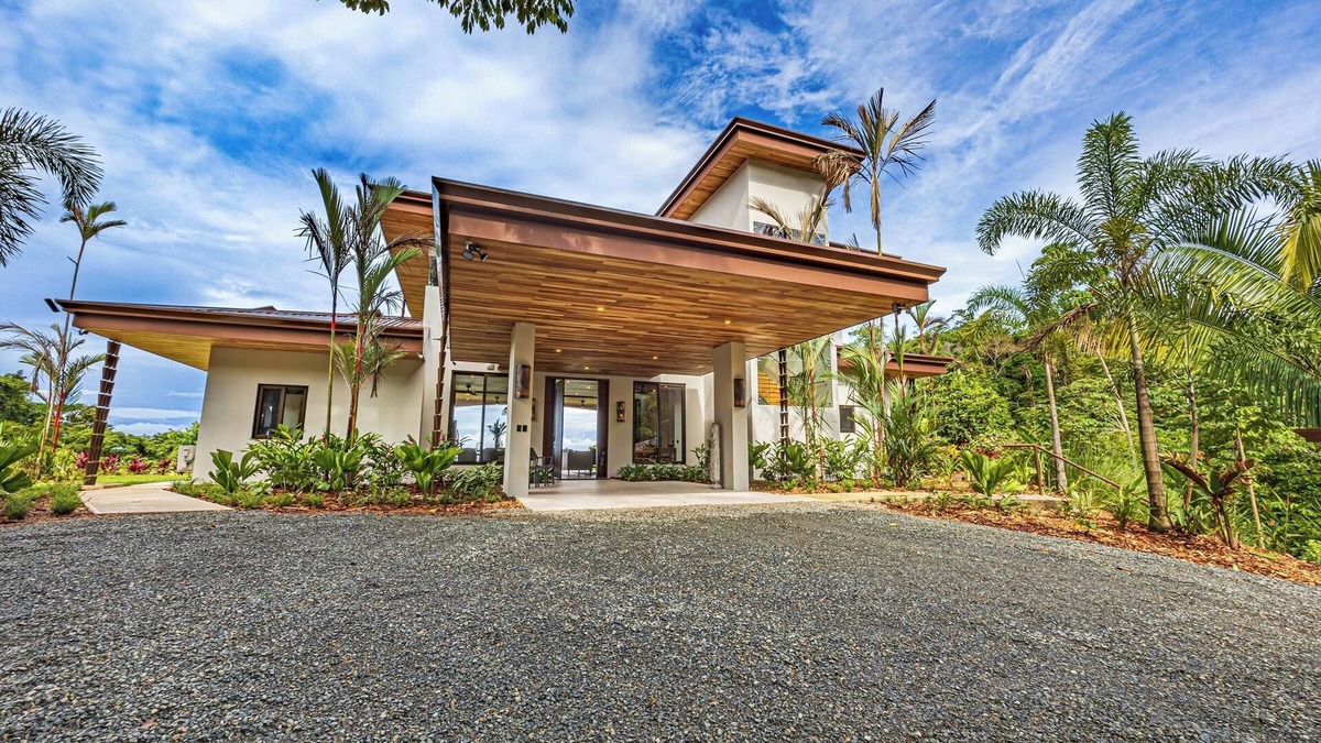 Hatillo Villa | Splendid Newly Built Luxury and Private Villa