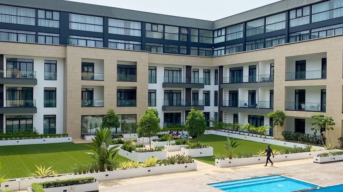 Labadi Apartment | Splendid Studio Apartment at Embassy Gardens