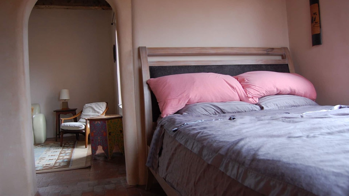 Santa Fe House | Splendid Sunny Guest Suite, Private Bath, Country Setting. Romantic getaway !