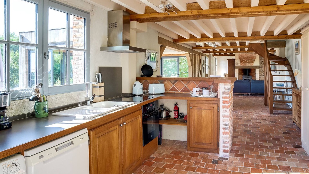 Honfleur Cottage | Splendid view, peaceful, big garden, 10 mn walk to town, free P, dogs accepted