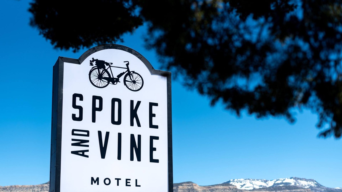 Palisade Hotel | Spoke and Vine Motel