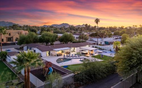 Shea North Estates House | Sportscourt Pool Hot Tub Game Room Playground
