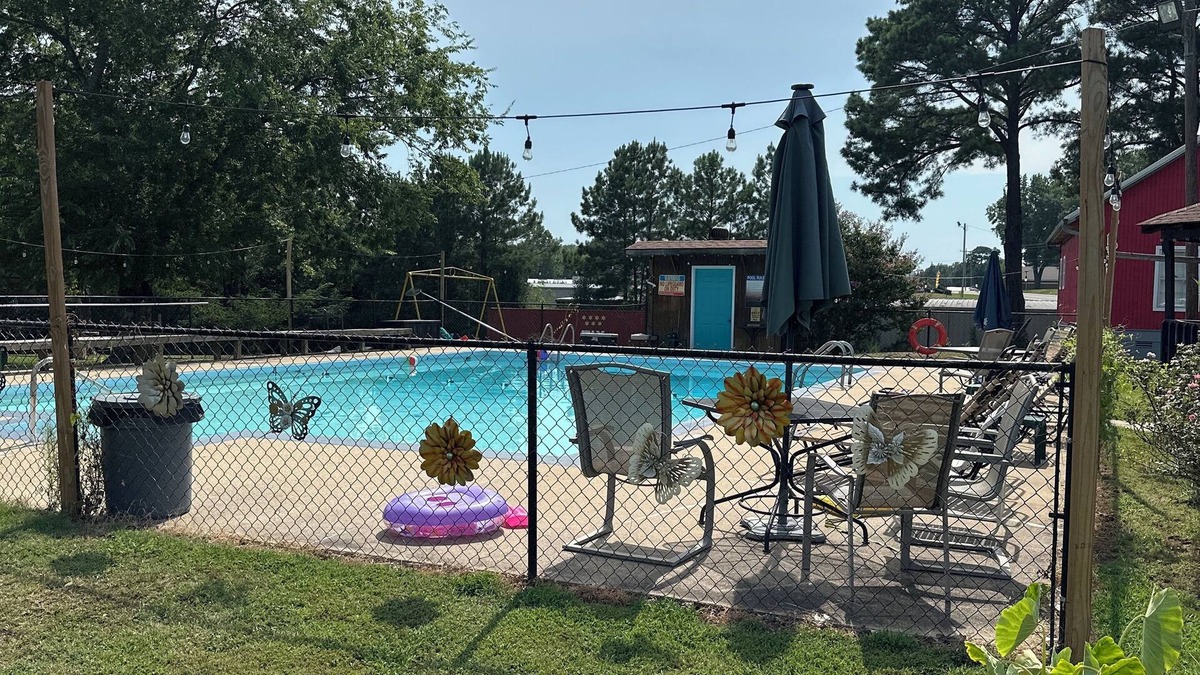 Higden Hotel | Sportsman's Lodge