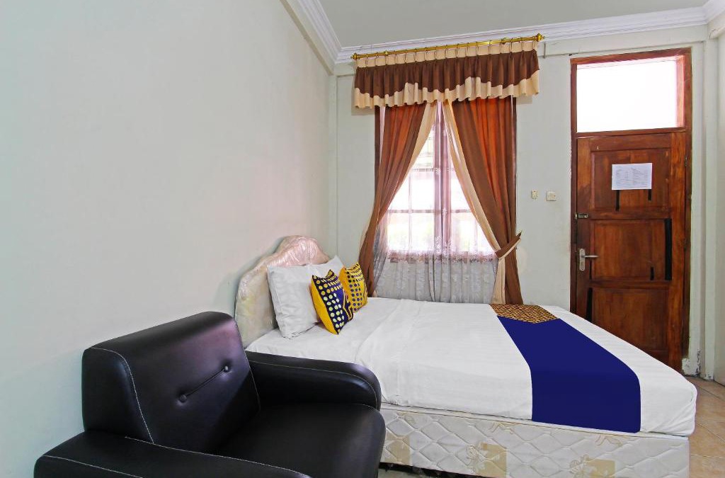 Cilacap Hotel | SPOT ON 91563 Hotel Meilias