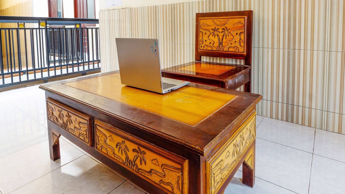 Dinoyo Hotel | SPOT ON 91615 Arumba Guest House Syariah