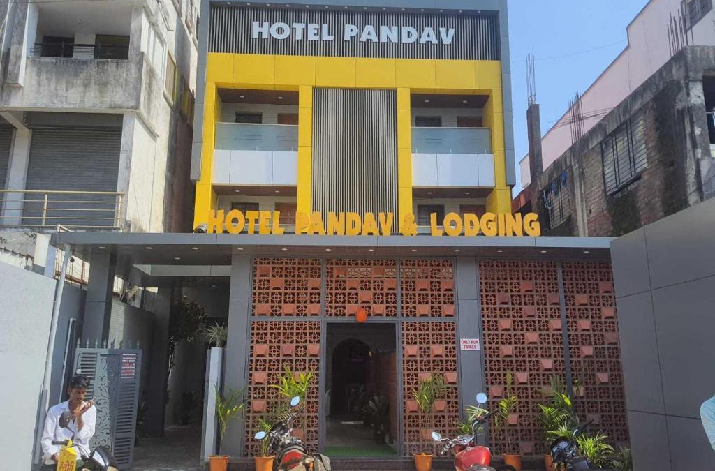 Dindori Hotel | SPOT ON 91877 Hotel Pandav