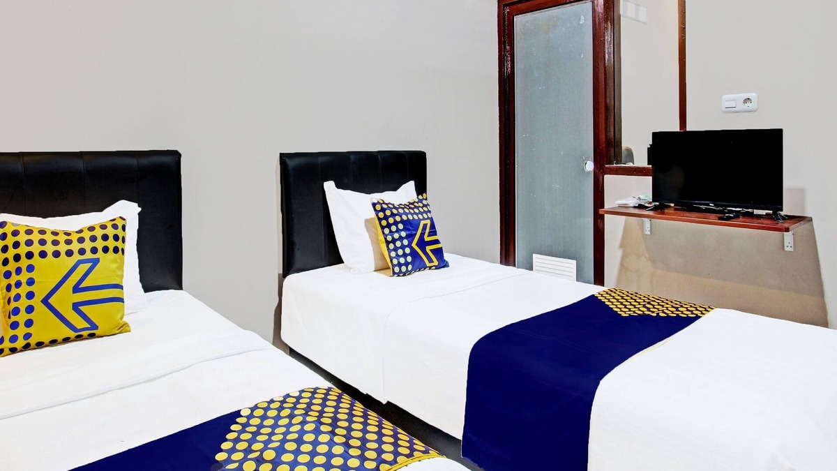 Purwokerto Hotel | SPOT ON 91932 Guest House Mustika Syariah Near alun alun kota purwokerto