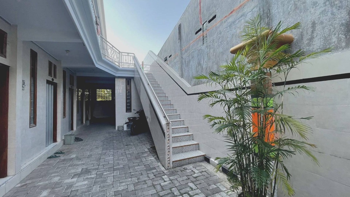 Gresik Hotel | SPOT ON 93035 Karman's Sari Homestay Syariah