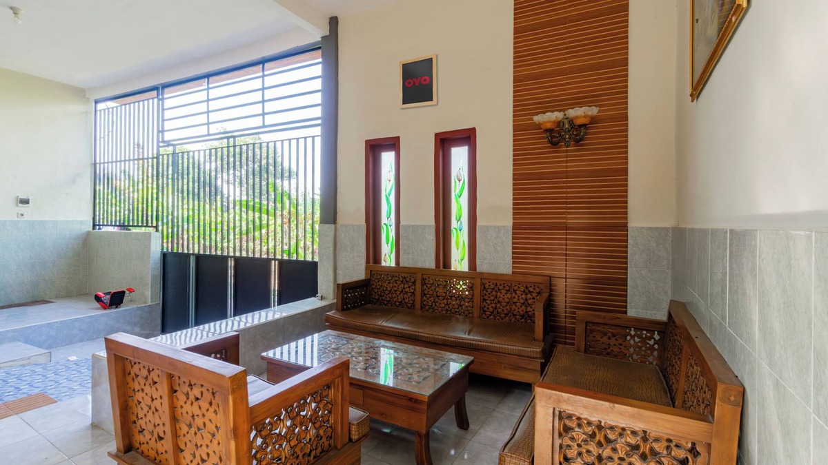 Ngasem Hotel | SPOT ON 93965 Ibrahim Guest House Syariah