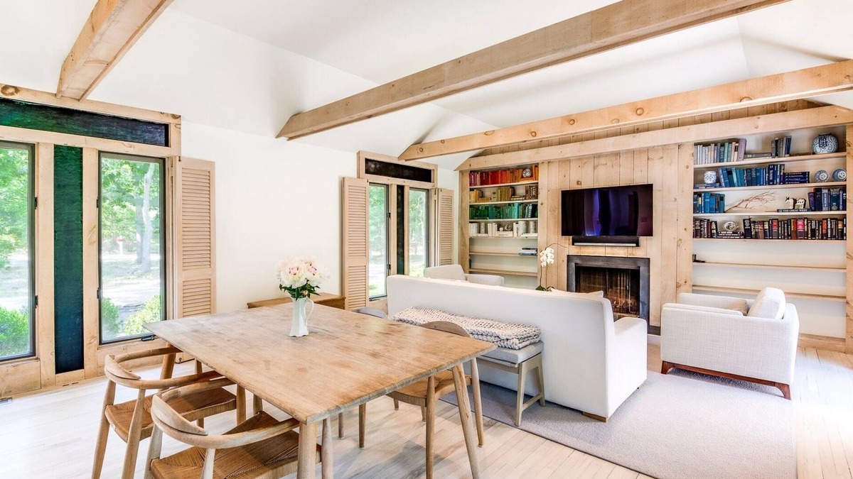 Springs House | Spotless & Serene 2 BR 2 BA with pool!