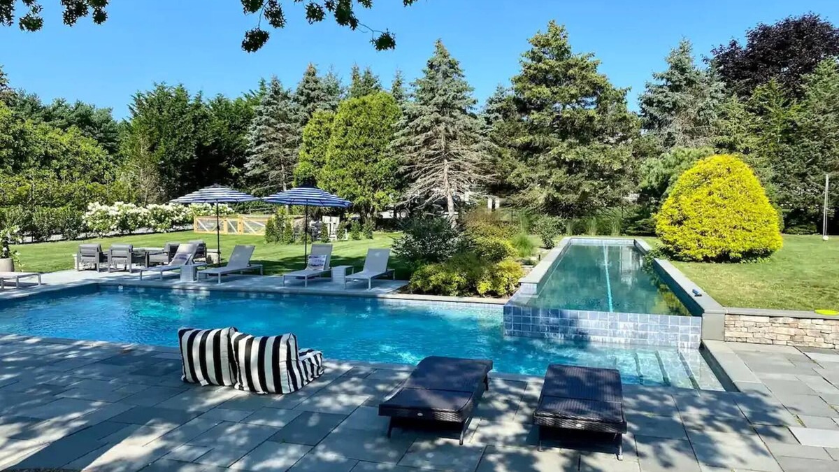 Remsenburg House | Sprawling Southhampton Township Ranchnn