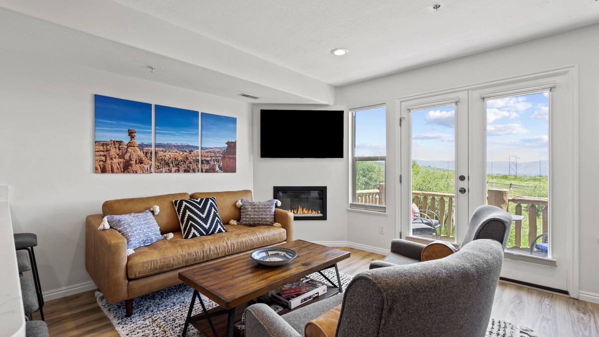 Wolf Creek Condo | Spring rates celebrate end of ski season and the welcoming of spring colors!