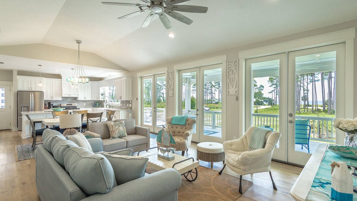 Carrabelle House | SPRING SPECIAL! "Rested & Ready" Charming, family-sized home with bay views