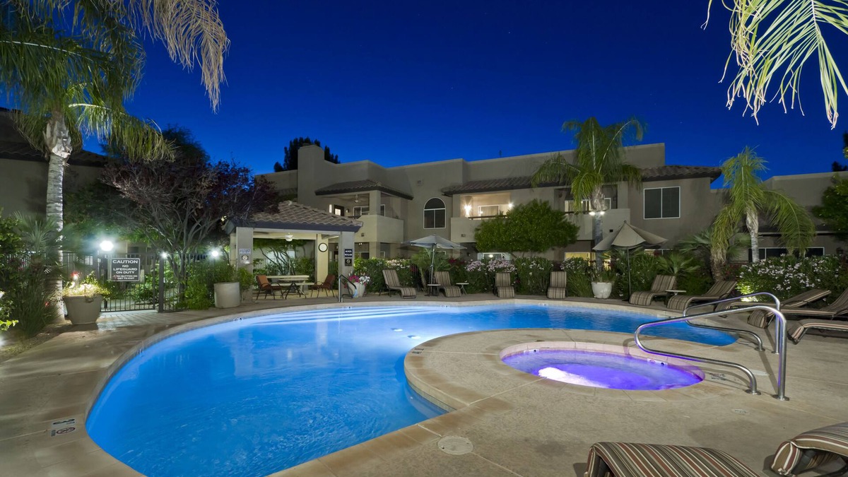 Central Scottsdale Condo | SPRING SPECIAL! Sundance Retreat 3 BR Condo/COM Pool/North Scottsdale