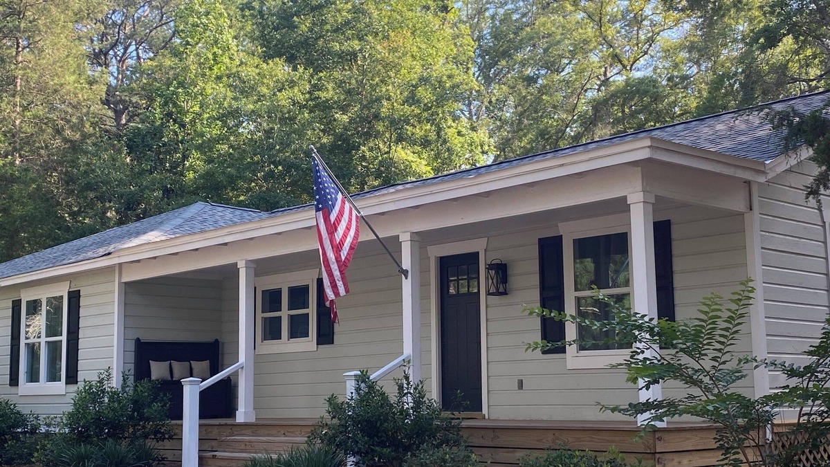Laurel House | Springhill Place