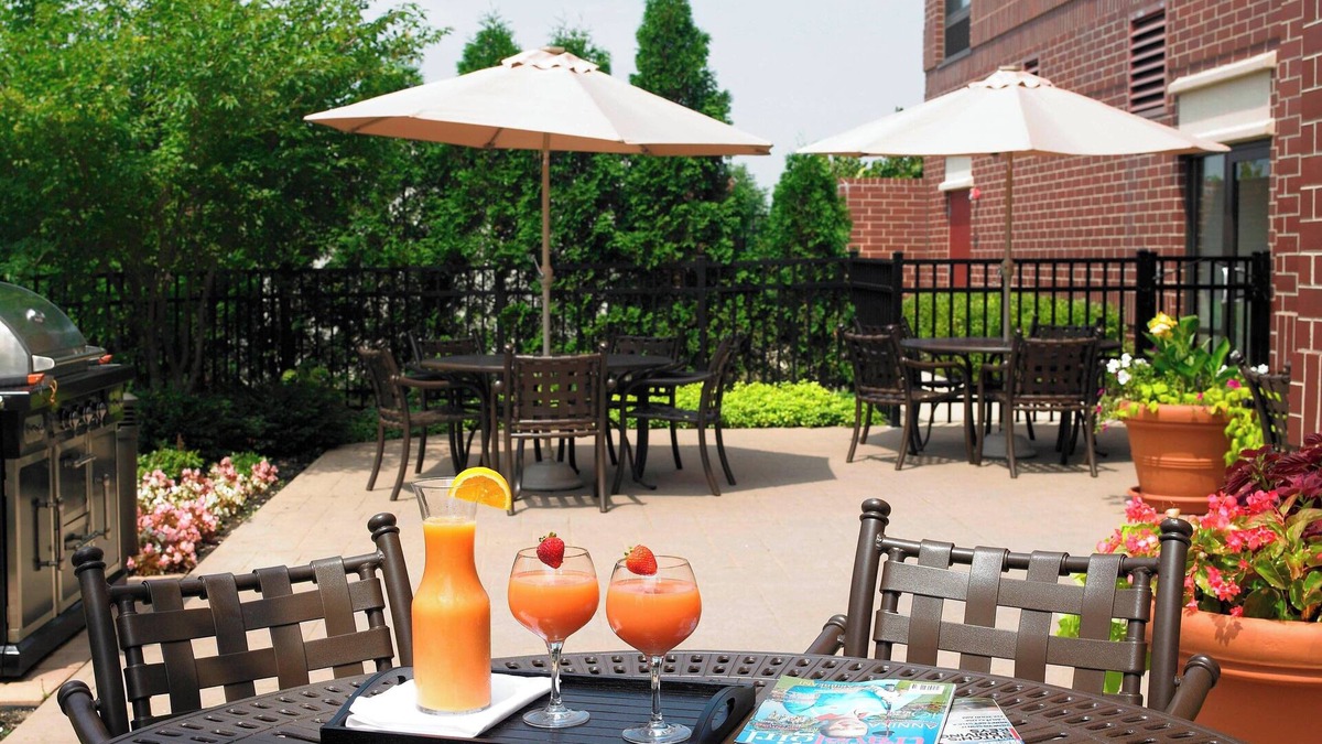 Half Day Hotel | Springhill Suites By Marriott Chicago Lincolnshire