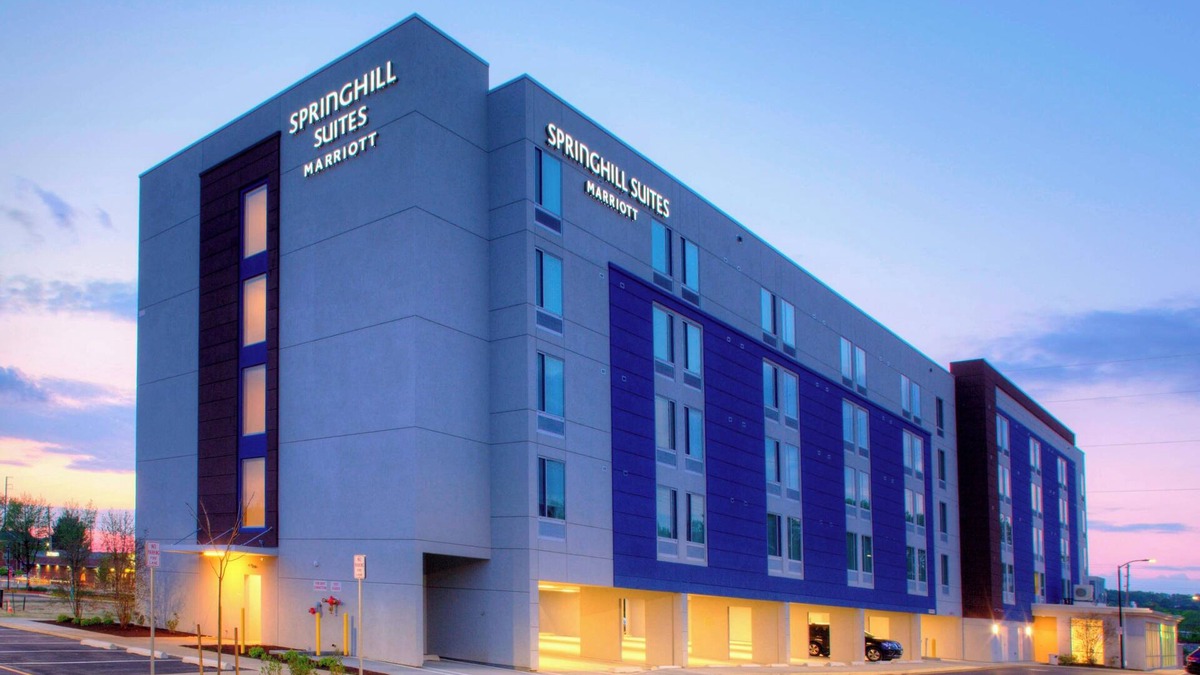 Newark Hotel | SpringHill Suites by Marriott Newark Downtown