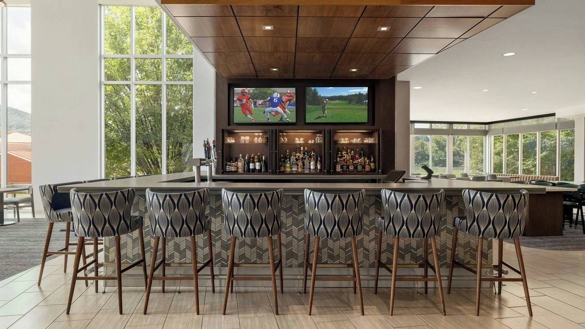 Roanoke Hotel | SpringHill Suites by Marriott Roanoke