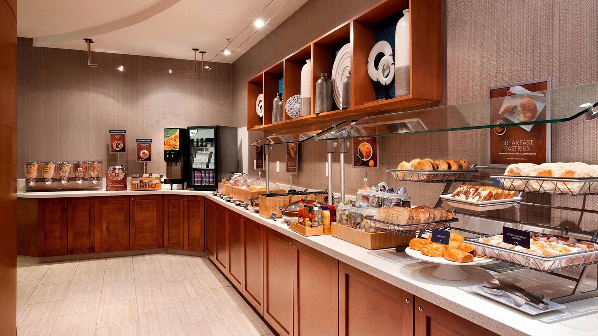 Windsor Locks Hotel | Springhill Suites Marriott Airport