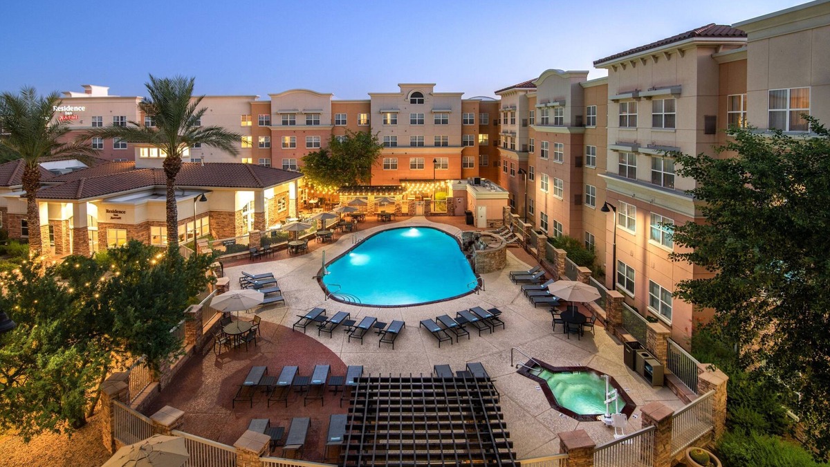 Glendale Sports and Entertainment District Hotel | Springhill Suites Phoenix Glendale Sports & Entertainment District