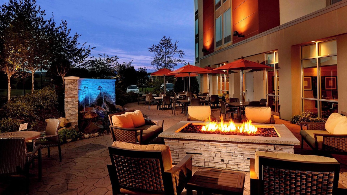 Hostetter Hotel | SpringHill Suites Pittsburgh Latrobe