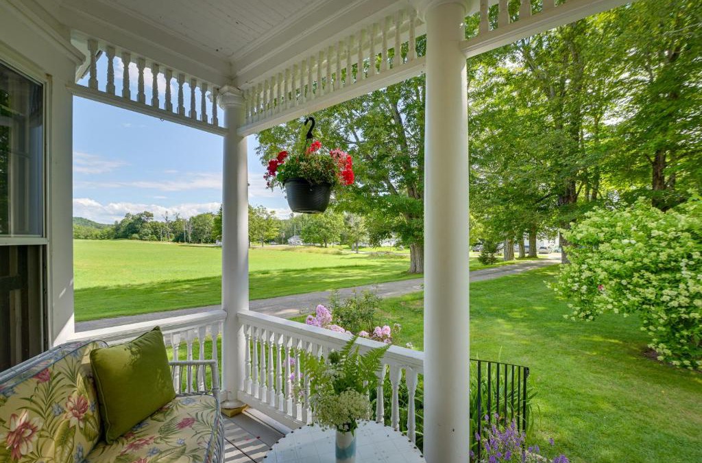 Freedom House | Springvale Farm Freedom Home with Hiking Trail!