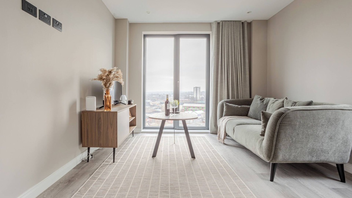 Holbeck Apartment | Springwell Gardens, Leeds