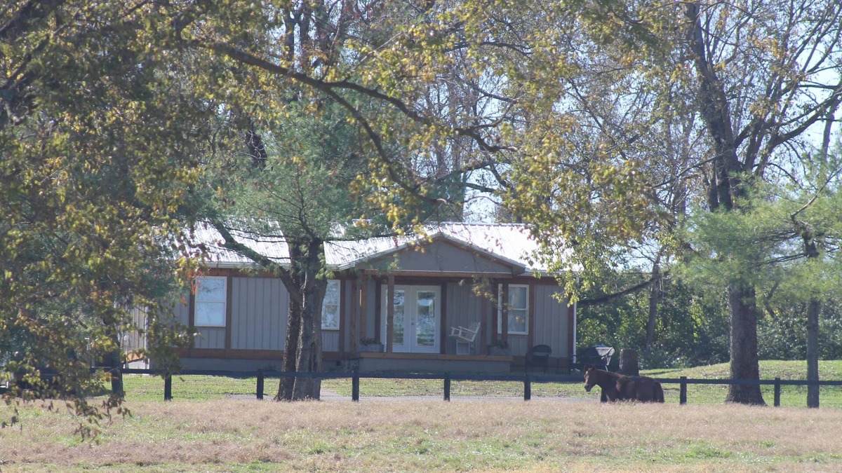 Midway Cottage | Springwood Cottage in the Heart of the Bluegrass