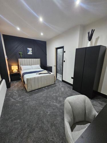 Huddersfield House | Springwood Villa