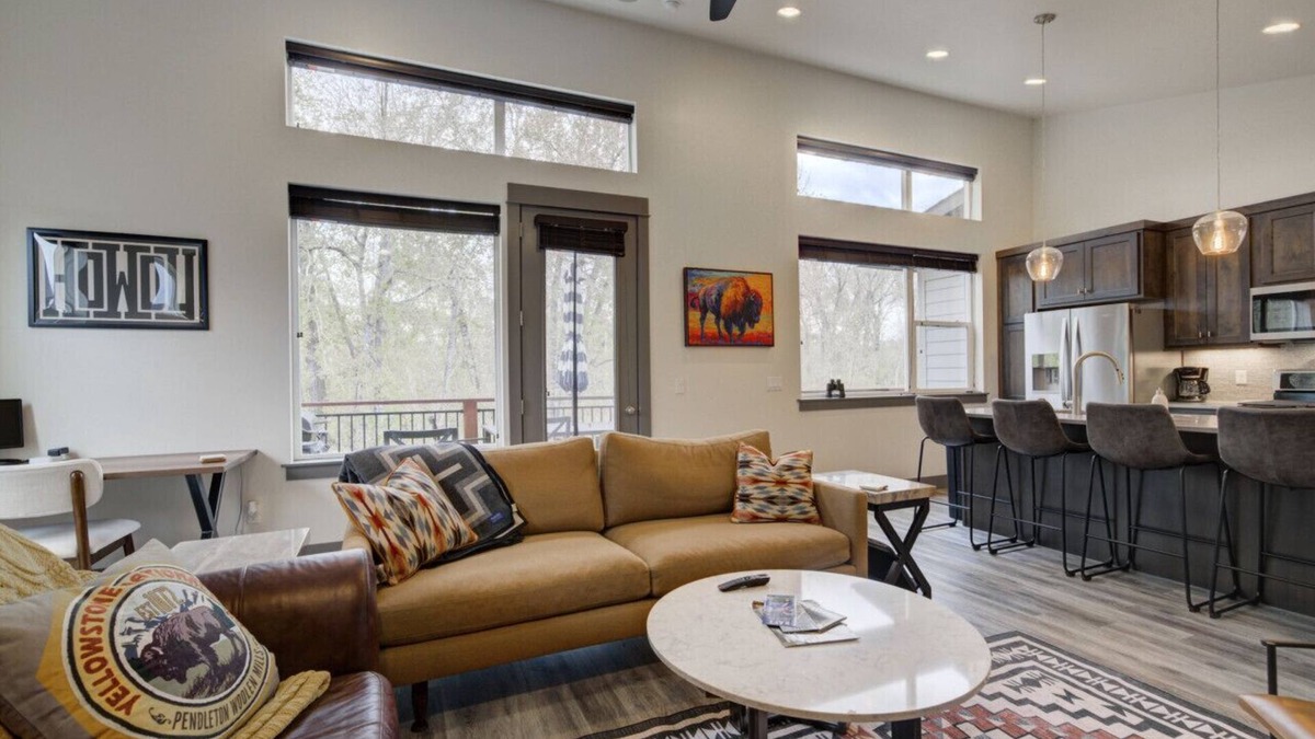 Four Corners Condo | Spur of the Moment Getaway | Gallatin River Trail