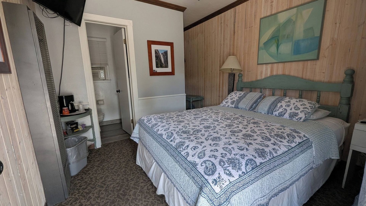 Squaw Valley Cabin | Squaw Valley Motel Room #3