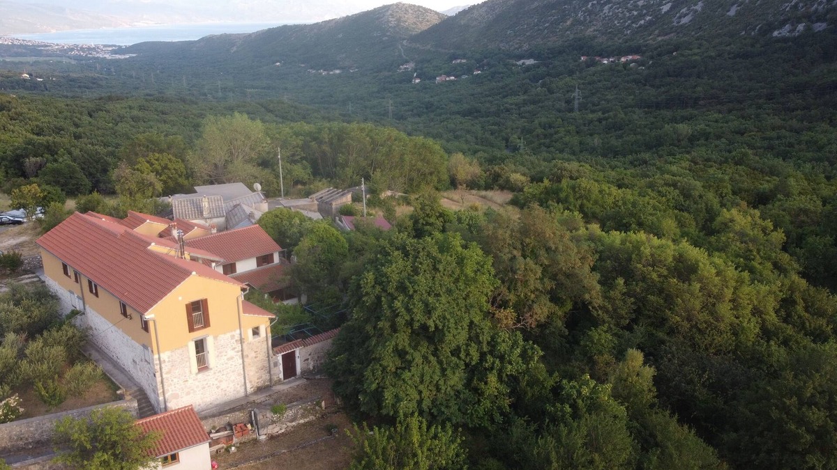Bribir Apartment | SRI Kapela - peace and relaxation. Carefree vacation in an aesthetic ambience