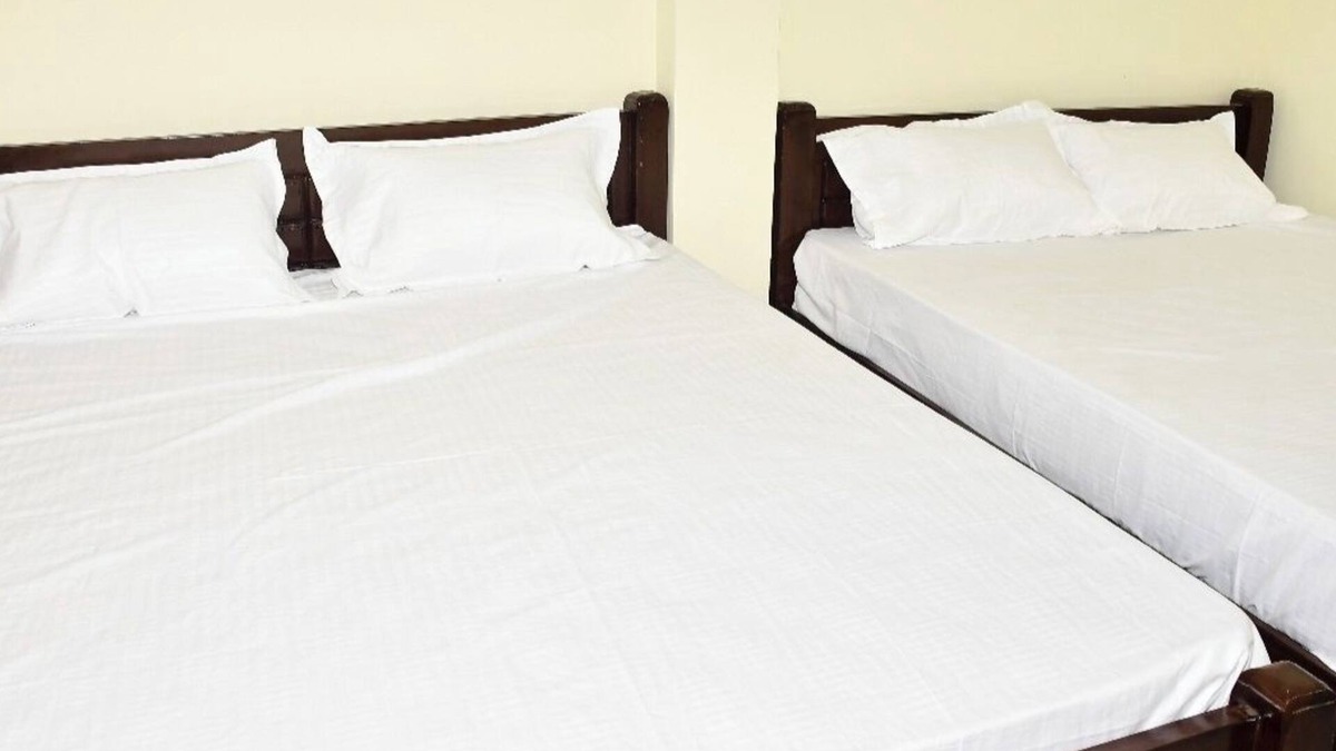 Andipatti Hotel | SRI NAVANEETHA KRISHNA MAHAL & RESIDENCY