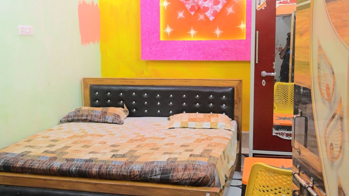 Ayodhya Hotel | Sri Ram Lala Palace "Right Choice for your Stay" near RAM MANDIR comfortability