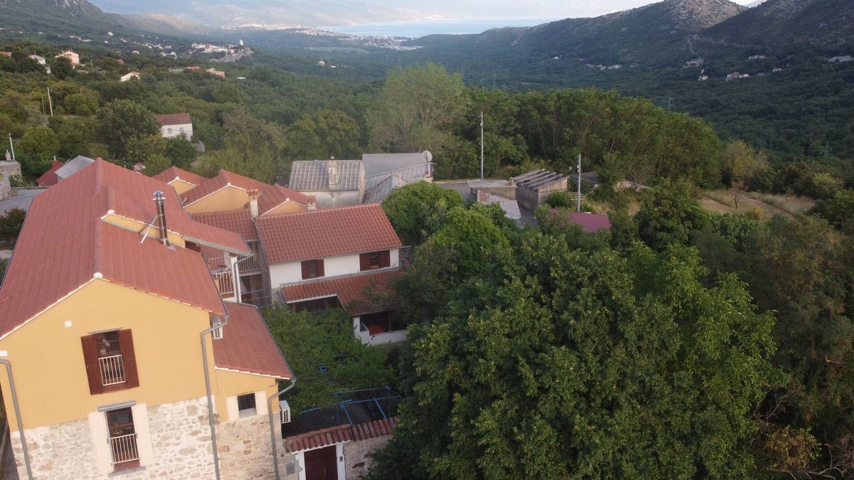 Bribir Apartment | SRI Velebit - peace and relaxation. Carefree vacation in an aesthetic ambience