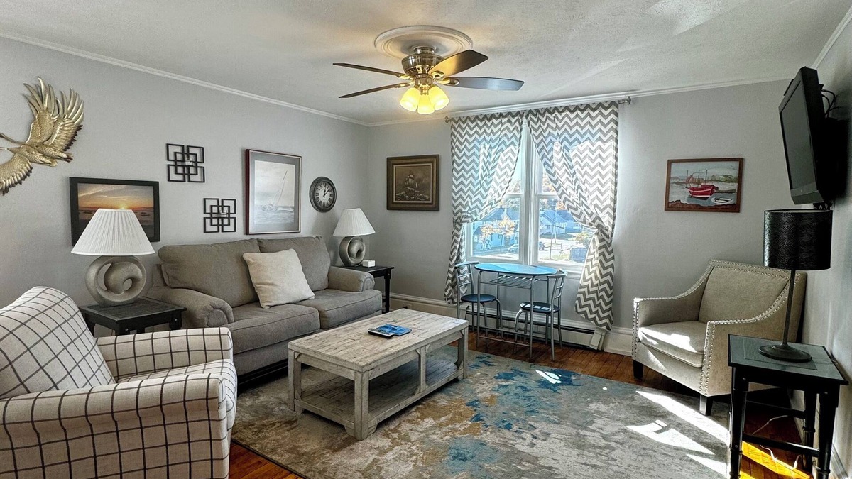 Munising Apartment | SSVR2-Spacious, Downtown Munising Apartment