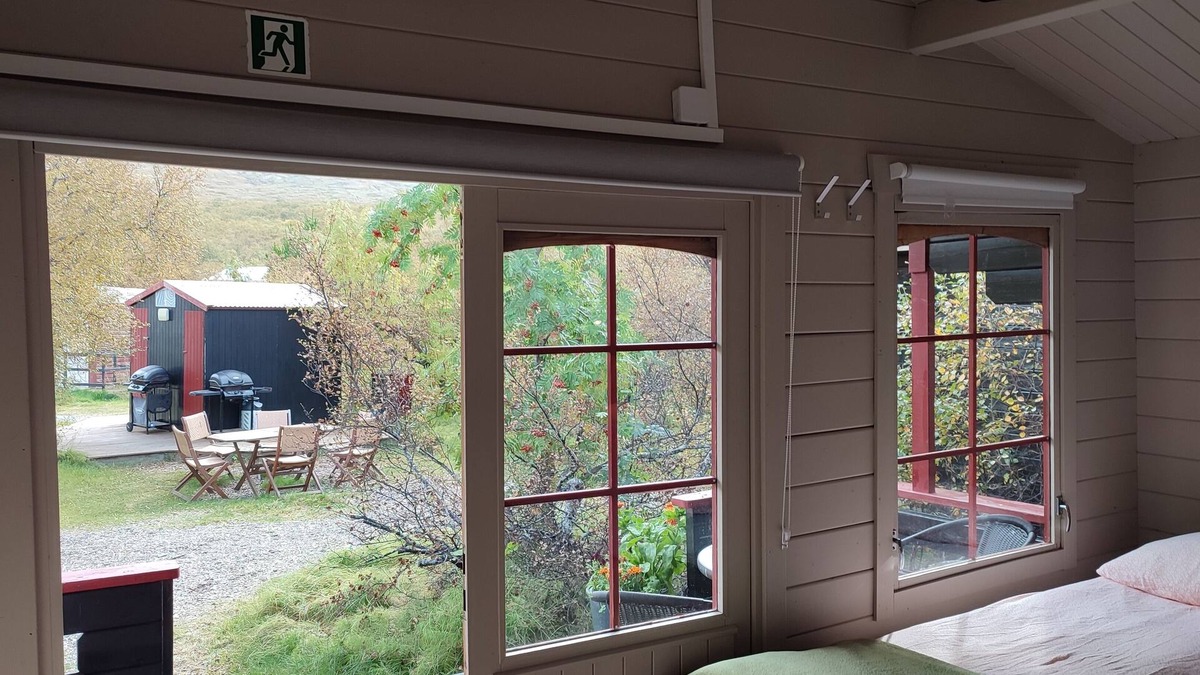 Vallanes House | Stóra Sandfell Rooms and Cottages