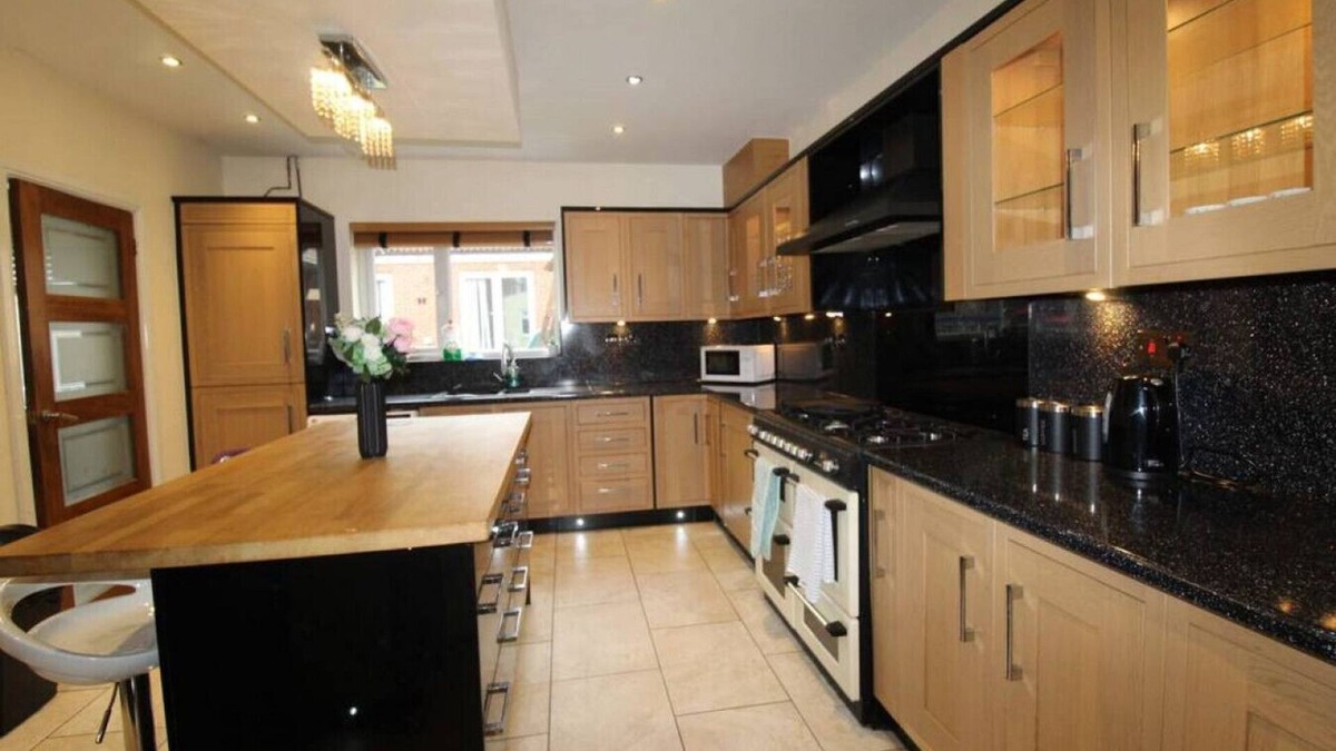 Rotherham House | St Ann's House - Rotheram