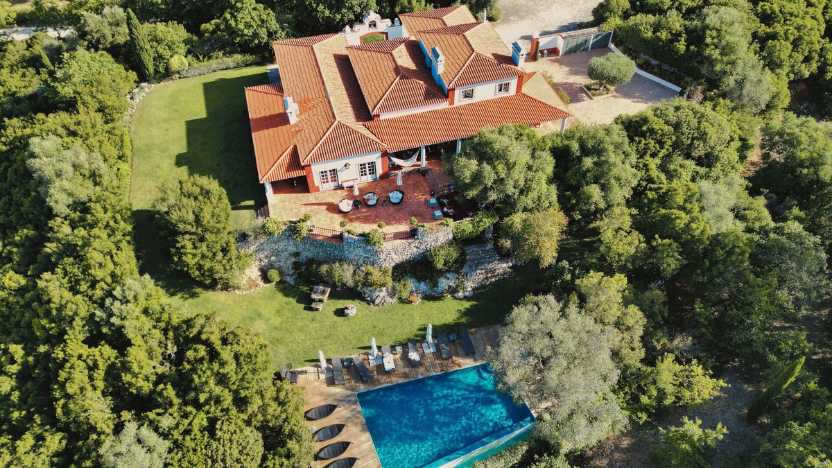 Vila Nogueira de Azeitao House | St Antonio Arrabida-salt pool-Tennis-A/C -close to beaches-35 min lisbon