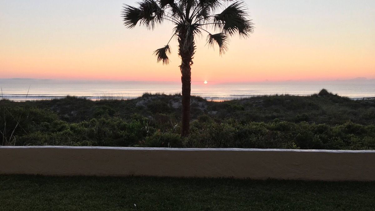 Crescent Beach Condo | St Augustine Crescent Beach Beachfront Ocean View Patio and Heated Pool