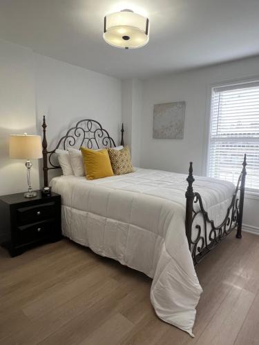 Downtown Apartment | St Catharines Niagara Escape