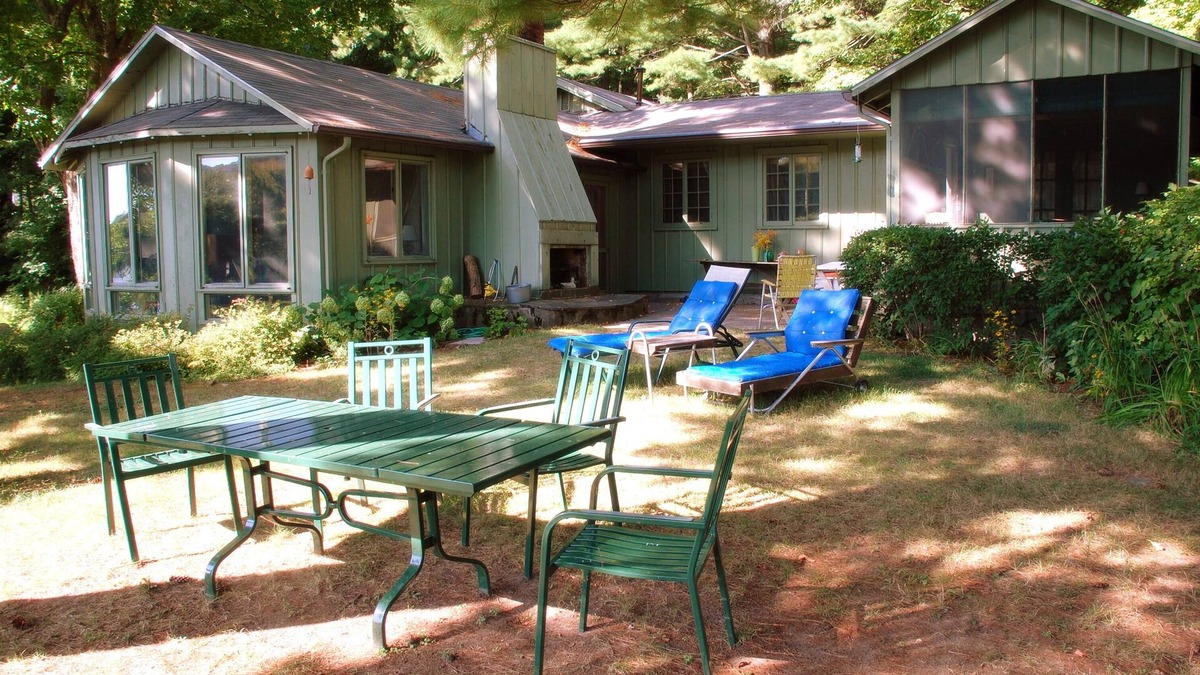 Scandia Cottage | St. Croix River Summer House in Scandia, Waterfront Access & Stunning Views.