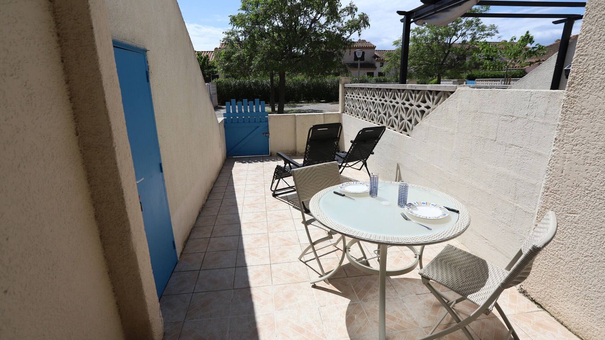 Latour-Bas-Elne Ski Chalet | St Cyprien large terrace beautiful bright apartment