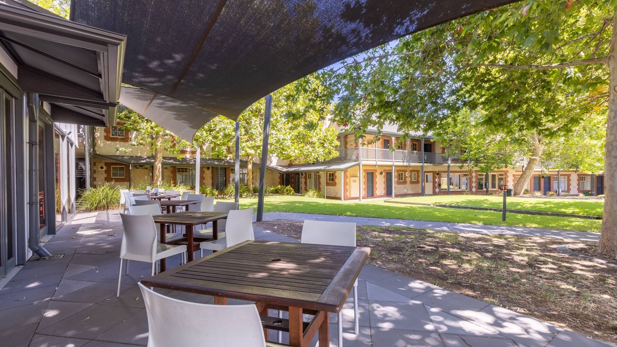 Old Reynella Hotel | St Francis Winery