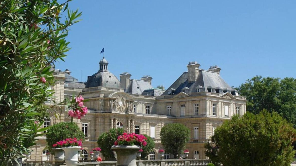 6th Arrondissement Apartment | St Germain Luxury Two Bedroom