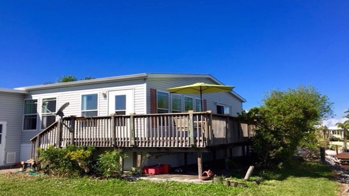 Flamingo Bay House | St. James City; Pine Island Cove- 55 yrs and older Community
