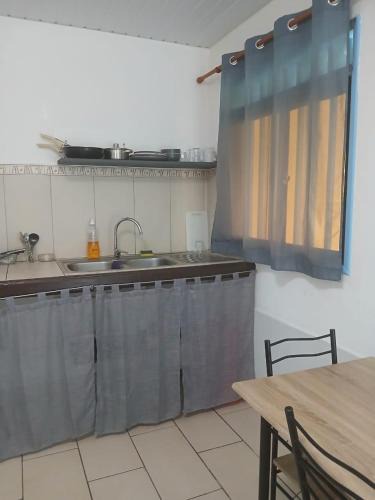 Les Hattes Apartment | ST-Laurent St-Maurice Confort T2 A