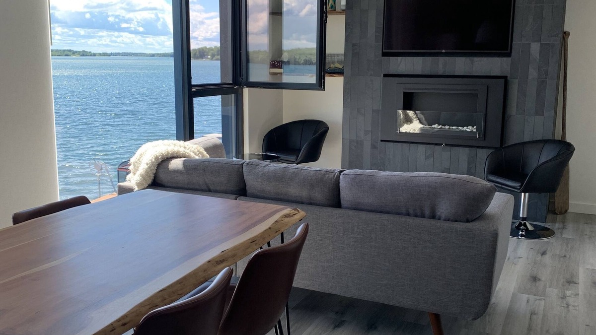 South Glengarry Apartment | St. Lawrence River Retreat