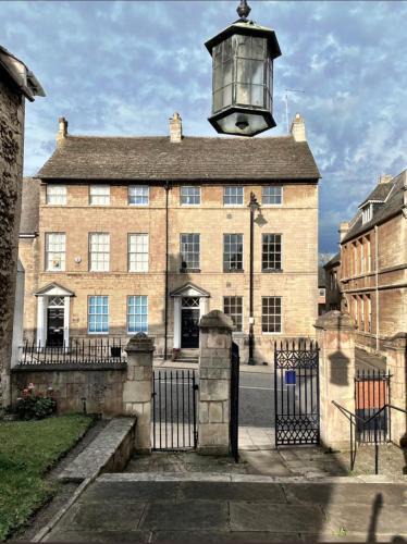 Stamford Apartment | St Martins Apartment Stamford